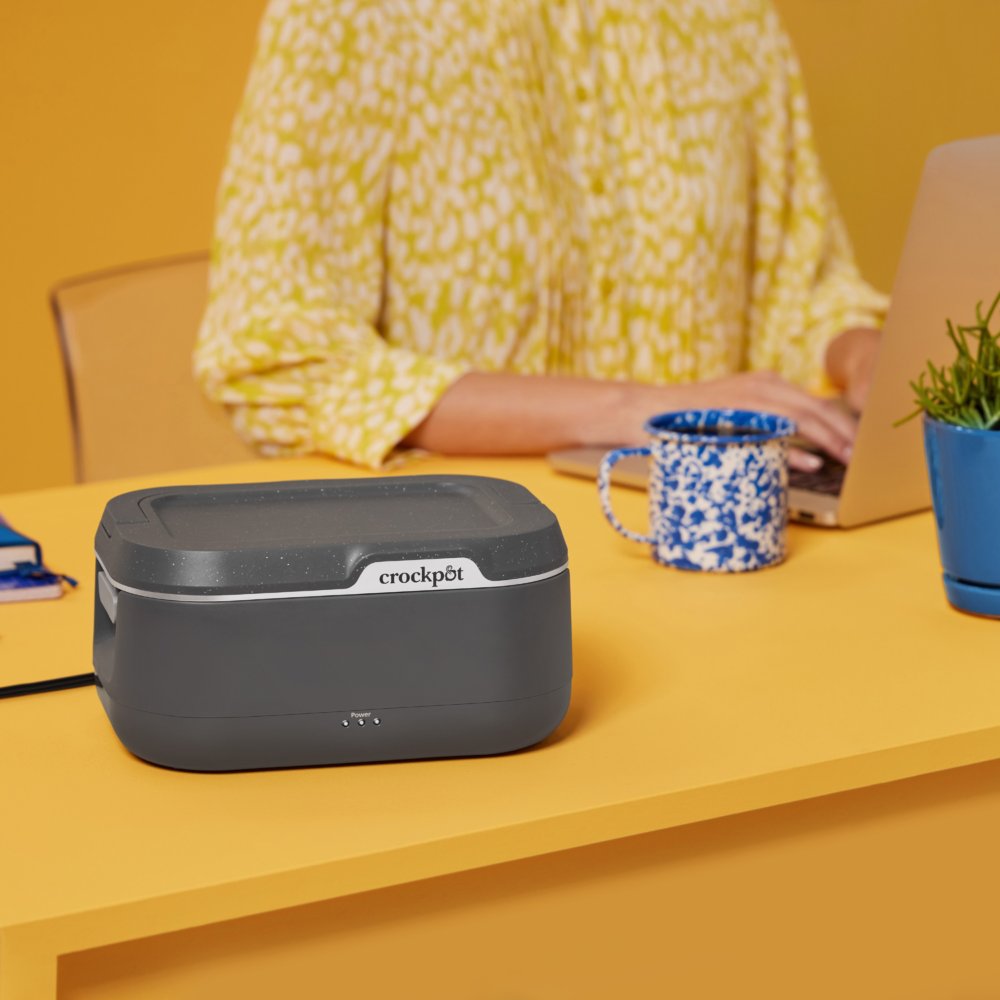 crock-pot-go-portable-food-warmer-electric-lunch-box-with-detachable-cord-c6 DC-39029-Crockpot_CPGO-ATF08-nogfx